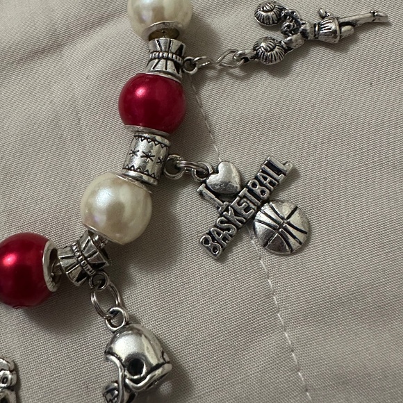 Handmade – NWOT – 925 SS plated charm bracelet, red & white beads, sports charms - Picture 11 of 14